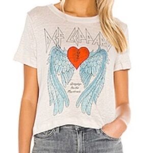 Chaser Def Leopard Tour Tee - 1981 Soft Vintage / Retro Look - {Small}